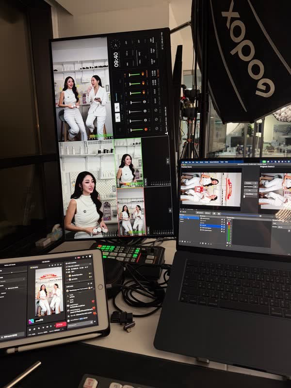 LIVE · งานอีเวนต์ · ทีมกล้อง