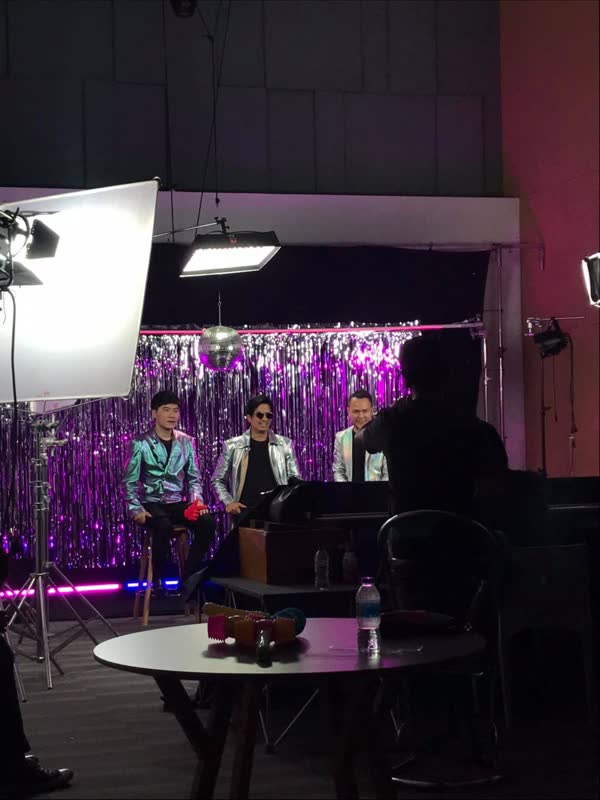 LIVE · งานอีเวนต์ · ทีมกล้อง