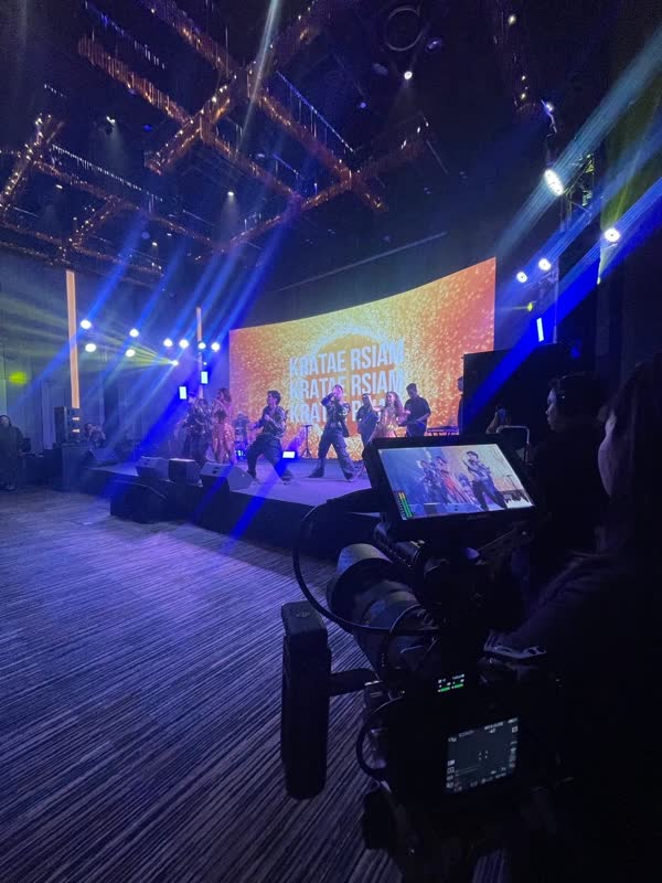 เบื้องหลังกองถ่าย