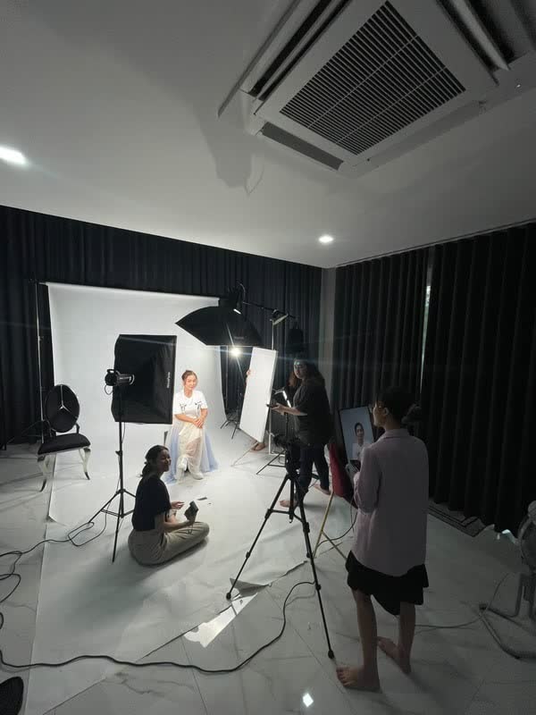 เบื้องหลังกองถ่าย